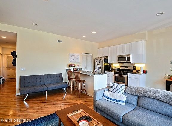 4th image of 2251 W Saint Paul Ave APT 2G