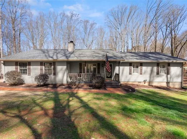 3744 Tanners Mill Rd, Gainesville, GA 30507