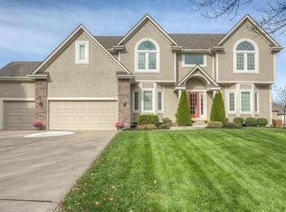 2416 SW Wintercreek Ct, Lees Summit, MO 64081