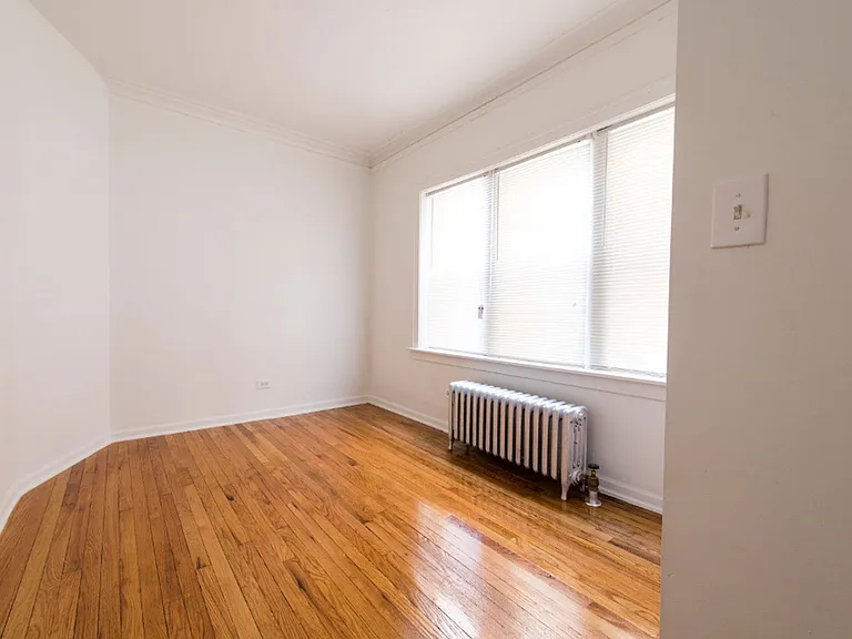 8101 S Drexel — Photo 28