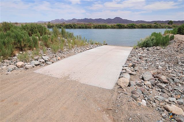 2nd image of 2681 Rio Vista Way