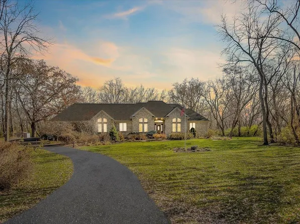 11335 Cross Creek Estates Ln, Belvidere, IL 61008