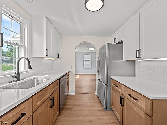 3rd image of 208 Kolpwood Ave NW