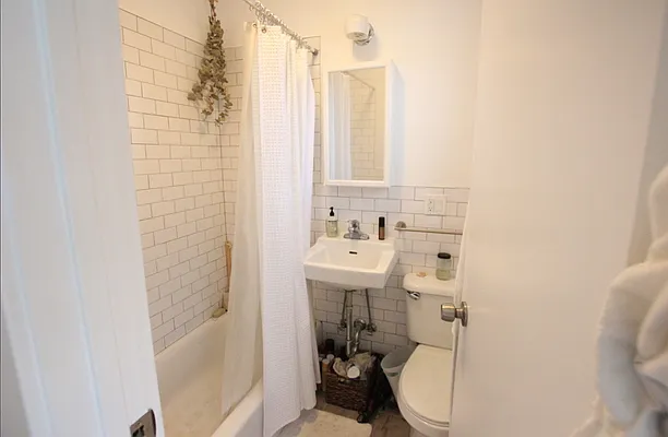 Rented by Bedford 6 Real Estate | media 16