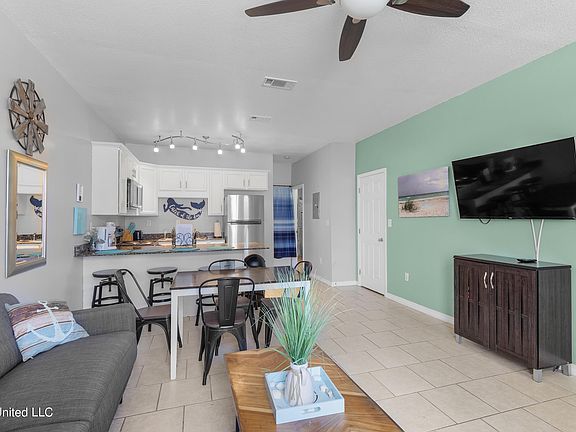 5th image of 1261 Century Oaks Dr #B