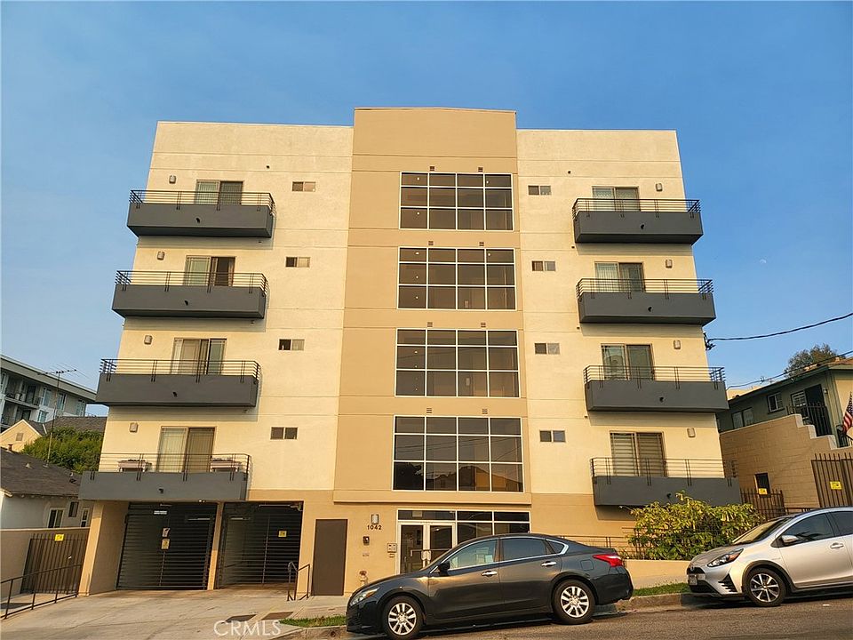 1st image of 1042 S Kingsley Dr #101