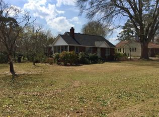 514 Marshall Rd, Greenwood, SC 29646