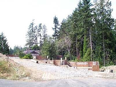 1st image of 9301 185th Avenue Pl E