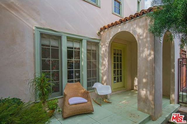 1st image of 925 N La Jolla Ave
