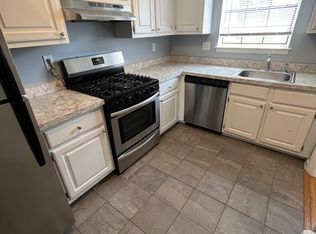 111 Sycamore Ln #1, Manchester, CT 06040