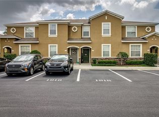 1918 Greenwood Valley Dr, Plant City, FL 33563
