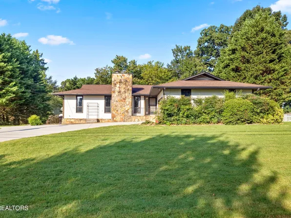 1536 N Courtney Oak Ln, Knoxville, TN 37938