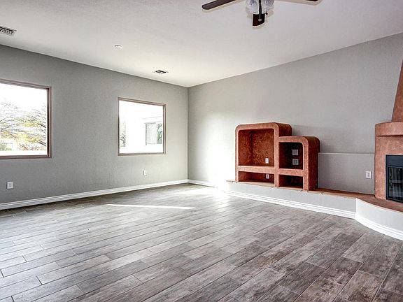 5th image of 781 E Josephine Canyon Dr