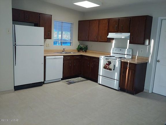 3rd image of 6615 N Positano Way