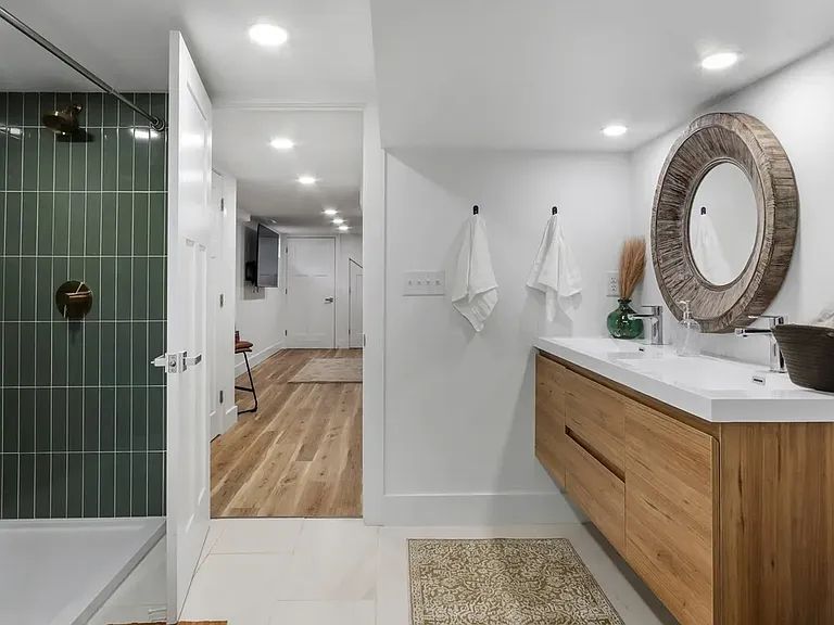 190 Dewey Ave — Photo 12