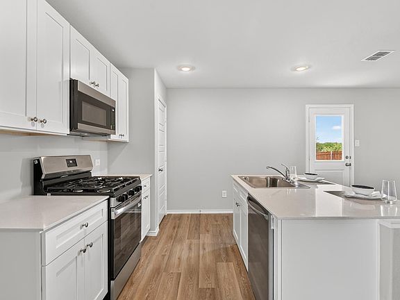 5th image of 3419 Basalt Dr