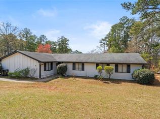 8223 & 8225 Glenwoods Dr, Riverdale, GA 30274