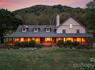 97 Circle E, Burnsville, NC 28714