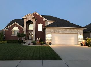50242 Billingsley Dr, Macomb, MI 48044