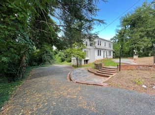 110 Maywood Ln, Charlottesville, VA