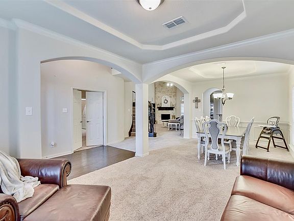 5th image of 9816 Makiposa Ln