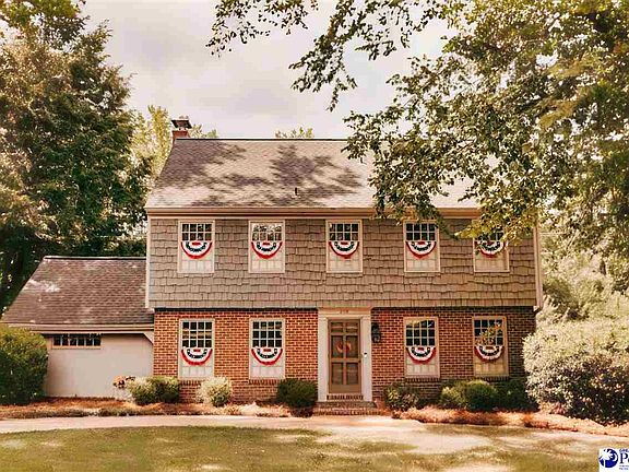 2nd image of 206 Elizabeth Dr