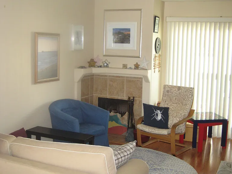 386 Hemlock Ave — Photo 6