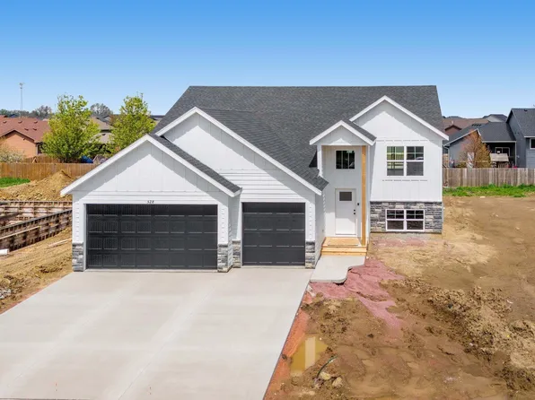 611 Hillside St, Harrisburg, SD 57032