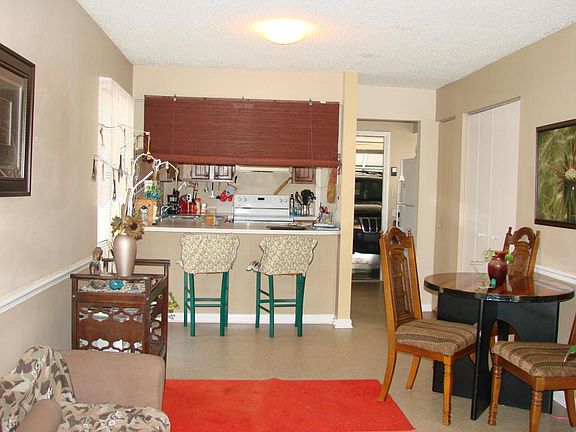 5th image of 4000 SE 21st Ct