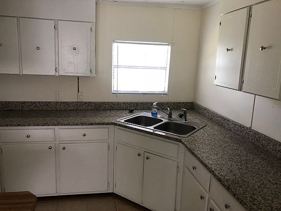 5th image of 11506 McMullen Rd