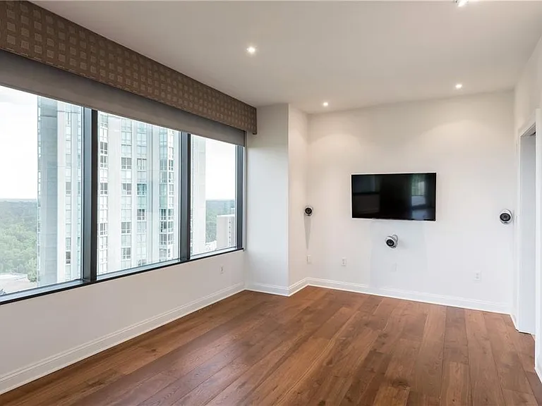 2828 Peachtree Rd NE #1903 — Photo 8