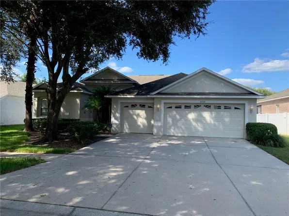 2732 Avon River Dr, Valrico, FL 33596