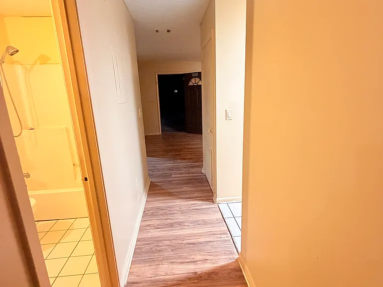 1110 Sheffield Ave #A — Photo 13