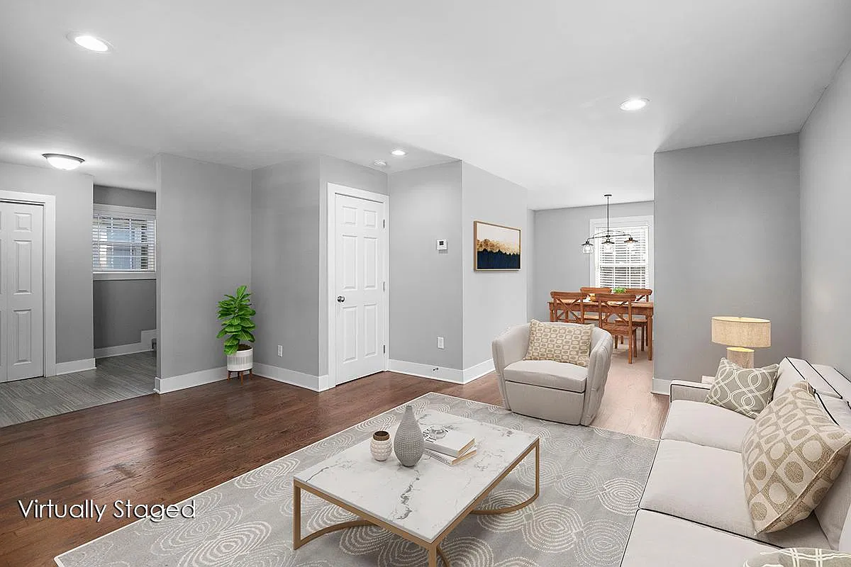 428 Charles Avenue SE — Photo 1