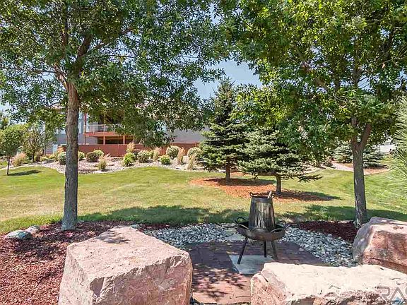 4th image of 2200 W Cherrywood Cir