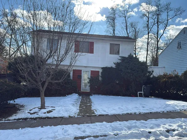 16 Hitchcock Pl, Montclair, NJ 07042