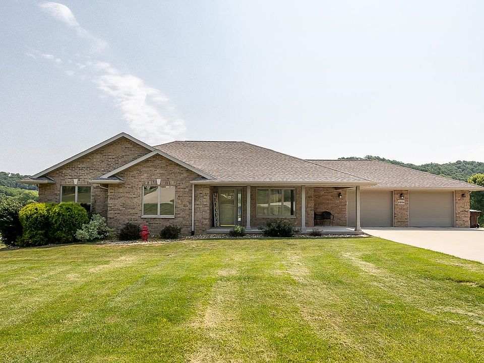 8284 Turkey Valley Ln, Dubuque, IA 52003 Zillow