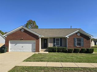 118 Red Hawk Dr, Vine Grove, KY 40175