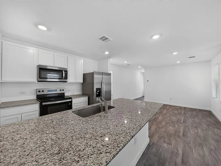 11943 Detar Ct — Photo 18