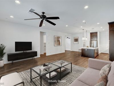 395 Nine Mile Creek Dr, Las Vegas, NV, 89138