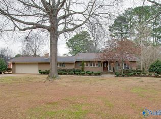 10113 Cahaba Dr SW, Huntsville, AL 35803