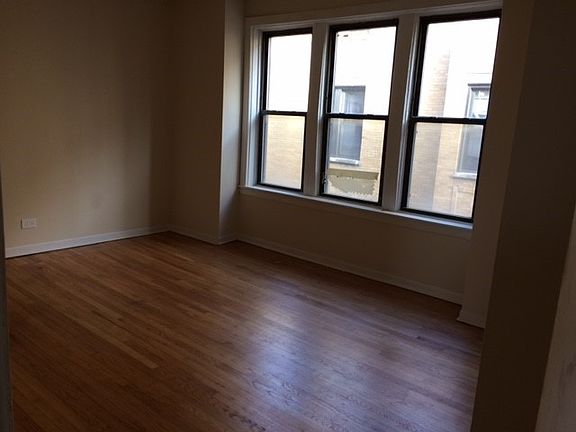 4th image of 1022 E Hyde Park Blvd APT 2N