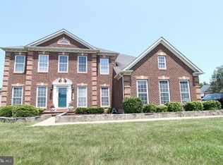 16622 Radcliffe Ln, Woodbridge, VA 22191