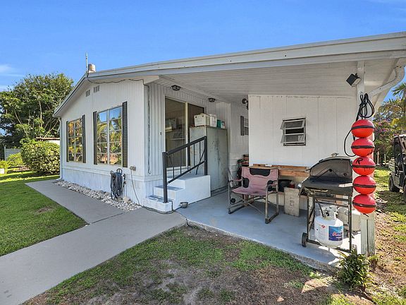 3rd image of 7639 SE Fork River Drive