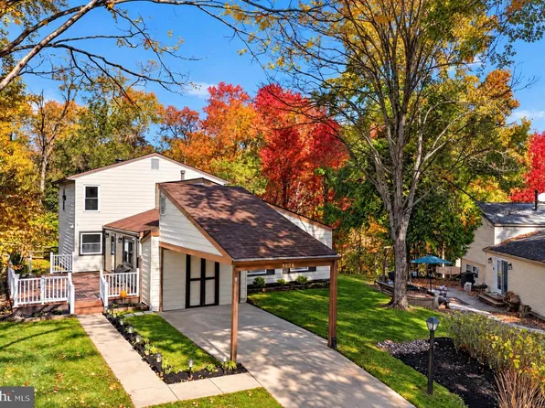 9008 Flicker Pl, Columbia, MD 21045