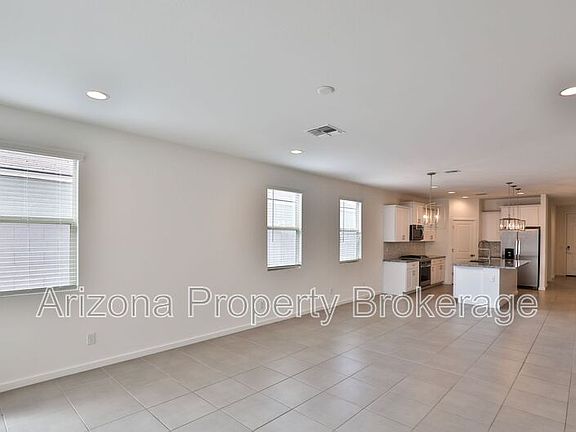 5th image of 4549 W Stonecrop Dr