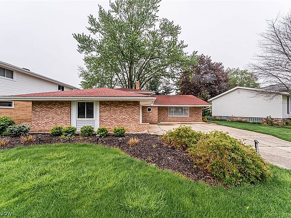 4th image of 21298 Nottingham Dr