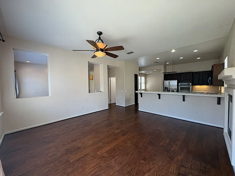 5637 Lilyview Way — Photo 11
