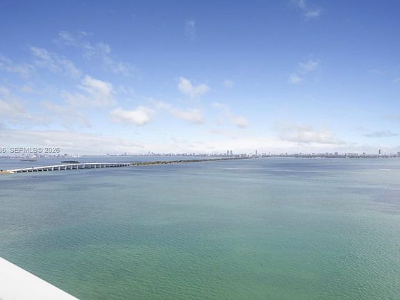 2nd image of 665 NE 25th St Penthouse 1
