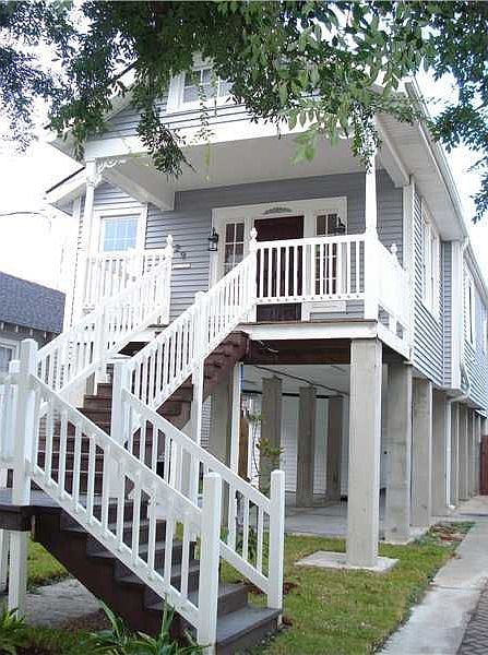 1st image of 729 Hidalgo St
